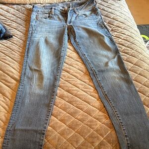 American eagle Classic skinny Blue Denim Jeans. 4L